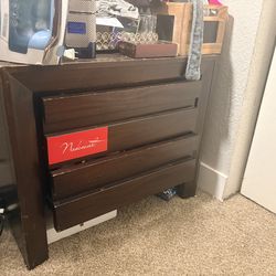 Nightstand / Small Dresser – Good Condition – MUST GO