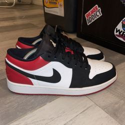 Black Toe Jordan 1 Lows 