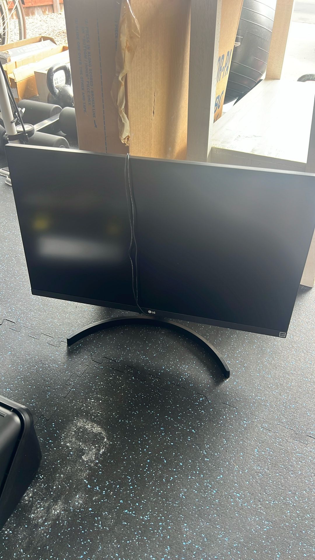 28 inch LG Monitor