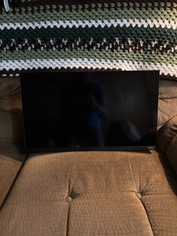 24”  Vizio Smart TV