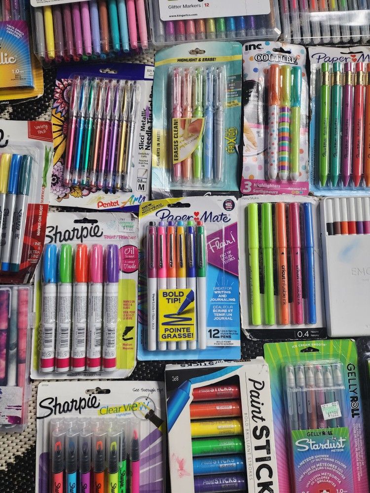 Lot Of Art Supplies Markers Pens Etc for Sale in Everett, WA OfferUp