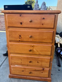 Dresser