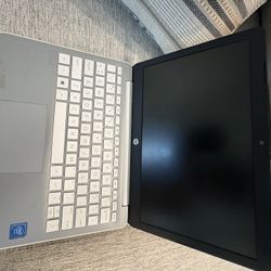 💻 HP Laptop Silver – For Parts / Not Powering On