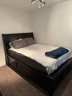 Queen Size Bed frame with Pullout Drawers