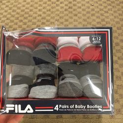 NWT Fila Baby Booties 4 Pairs size 6-12m