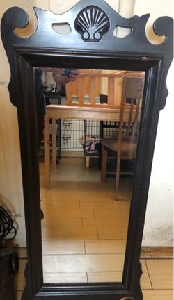 Shell carved mirror
