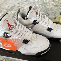 Nike Air Jordan Retro 4