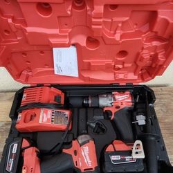 Milwaukee Combo Drill M18 Fuel Tool Battery And Charger 