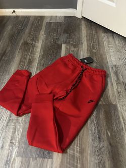 Medium Nike Tech (Red Pants)