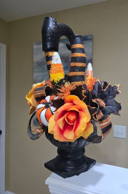 HUGE 22 INCH TALL HALLOWEEN CENTERPIECE HEAVY