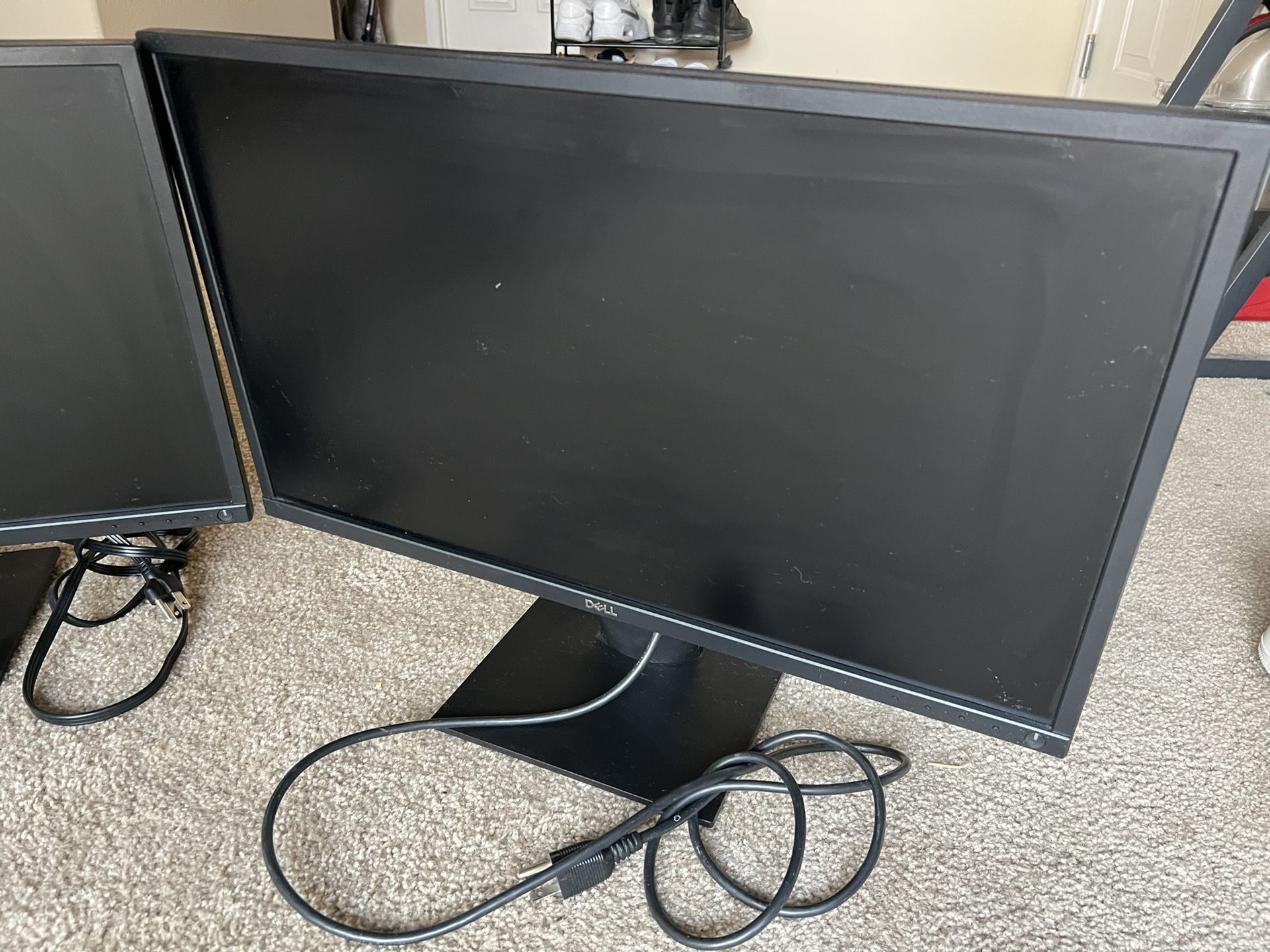 Dell 24” Monitor (E2420H) – Great for Home Office