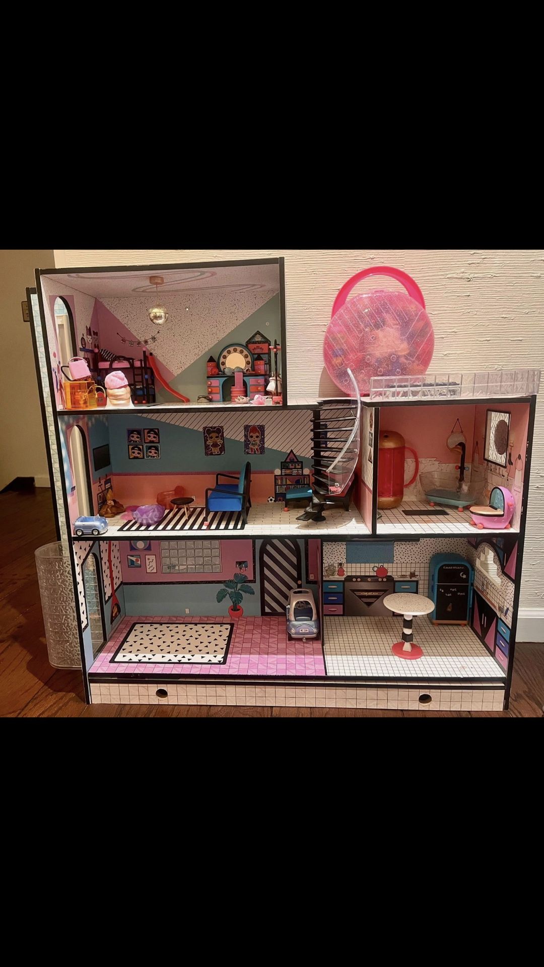 LOL Dollhouse With Furniture and LOL Dolls