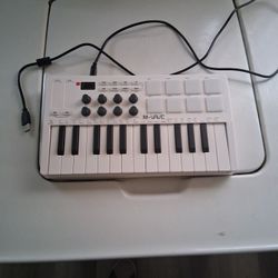 M-VAVE Beat Machine 