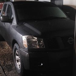 06Nissan Titan 4 Door Leather 109k Miles