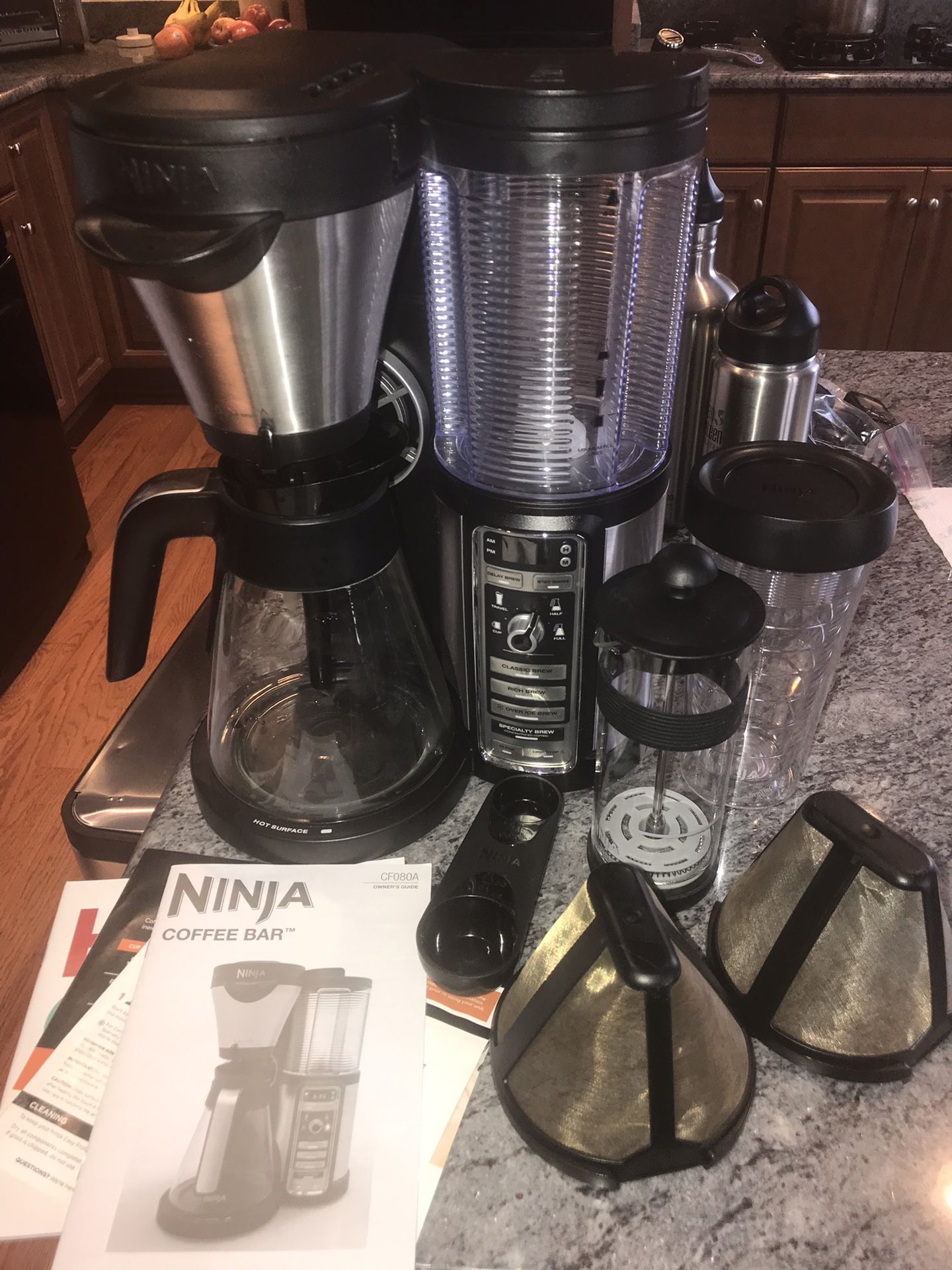 NINJA Hot/ice Coffee Maker with frother for Sale in Alexandria, VA