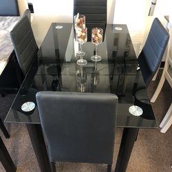 5pc Dining Room Table Set 