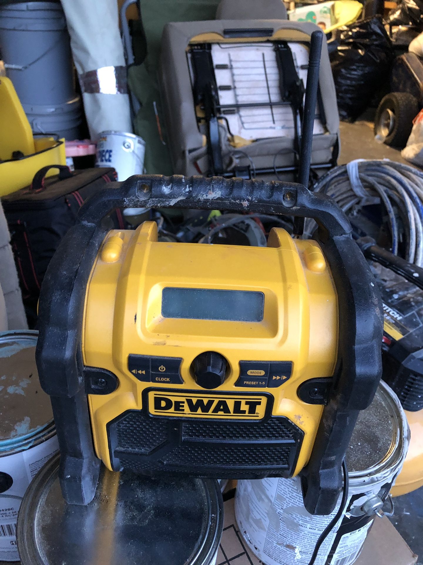 Dewalt construction radio
