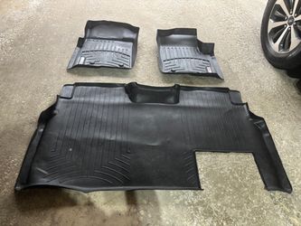 Floor liners