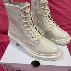 White Aldo boots Size 8.5