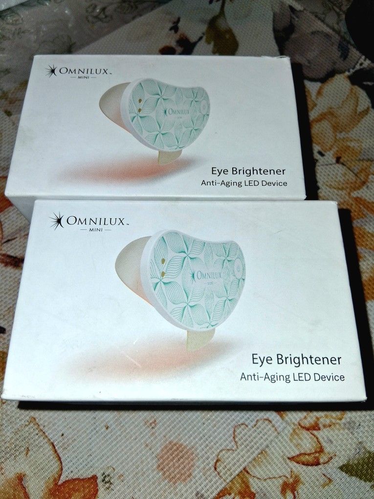 2 Omnilux EYE BRIGHTENER Anti-Aging LED MINI Device BRAND NEW