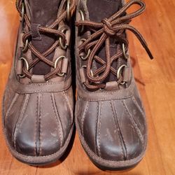 New UGG Boots/shoes
