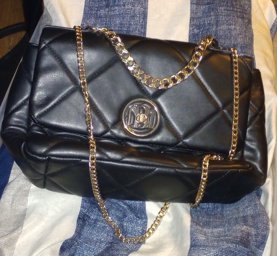 Quilted Turn lock Crossbody