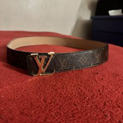 Louis Vuitton belt