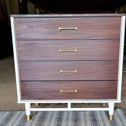 MCM DRESSER