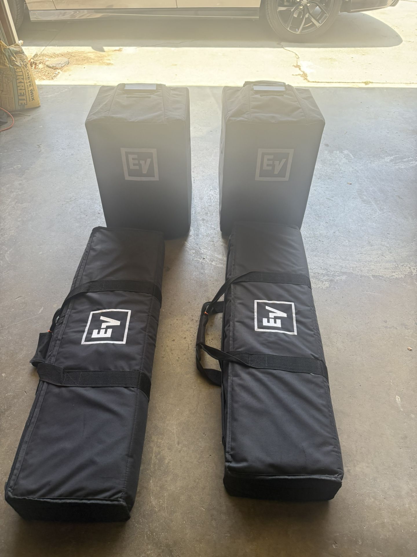 Electro-Voice EVOLVE 50 Portable Linear Column Array PA System
