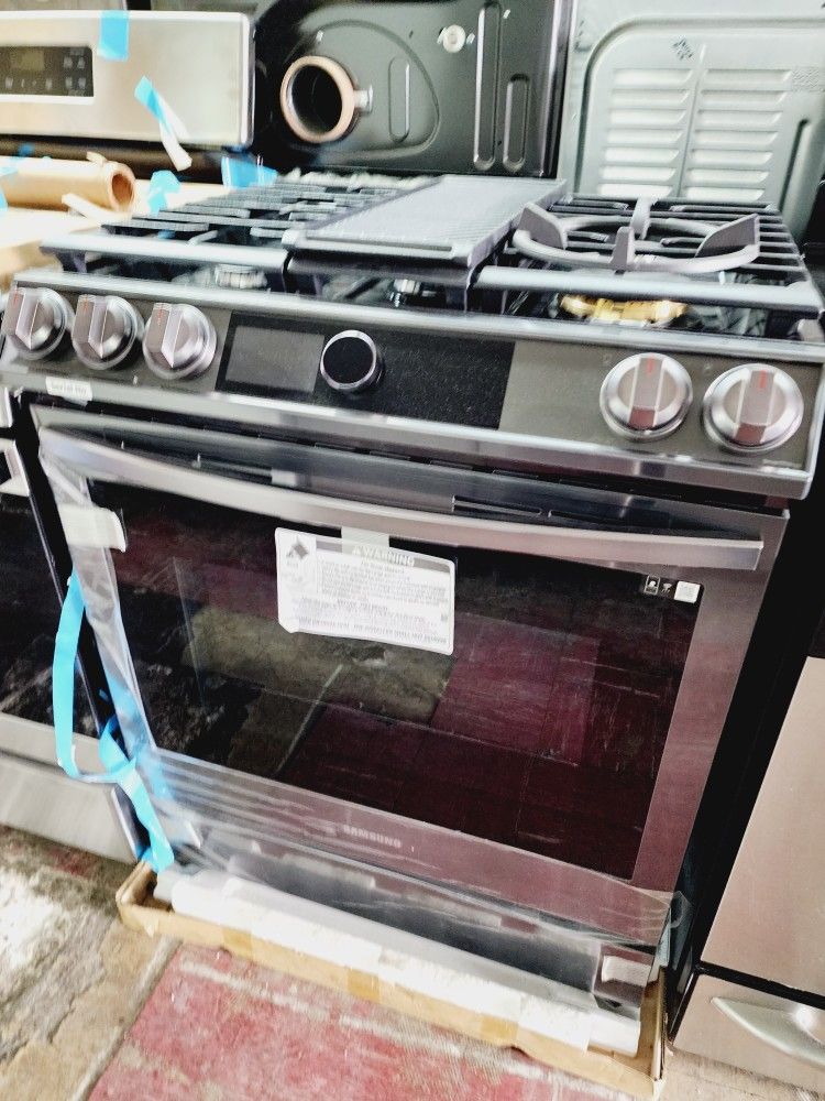 Washer Machines/Dryers/Stoves/Refrigerators 2132 Niles St 10AM6PM