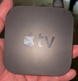 Apple TV w/remote