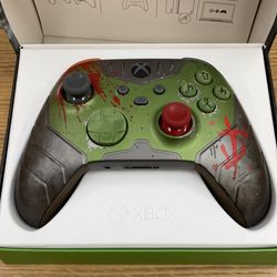 XBOX DOOM THE DARK AGE WIRELESS AND BLUETOOTH CONTROLLER .
