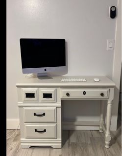 Cute desk