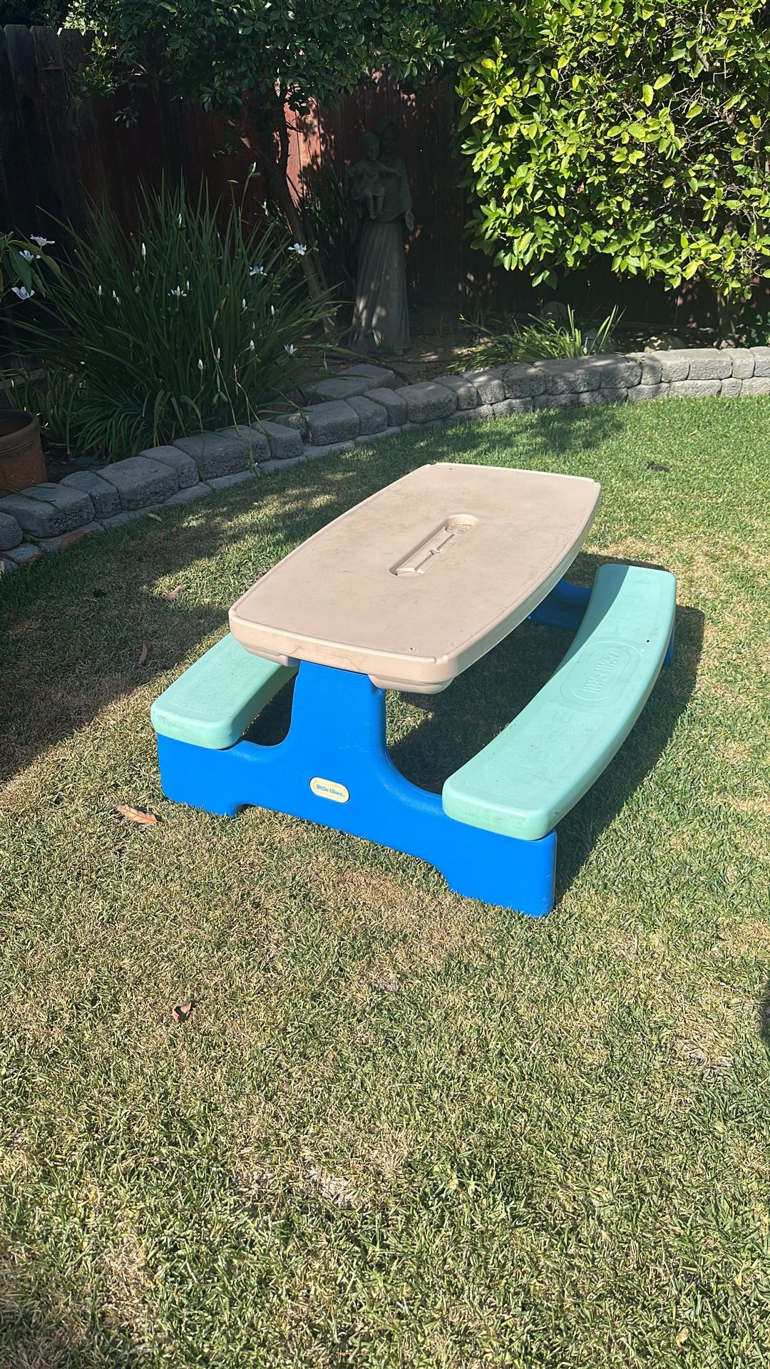 Little Tikes Picnic Table
