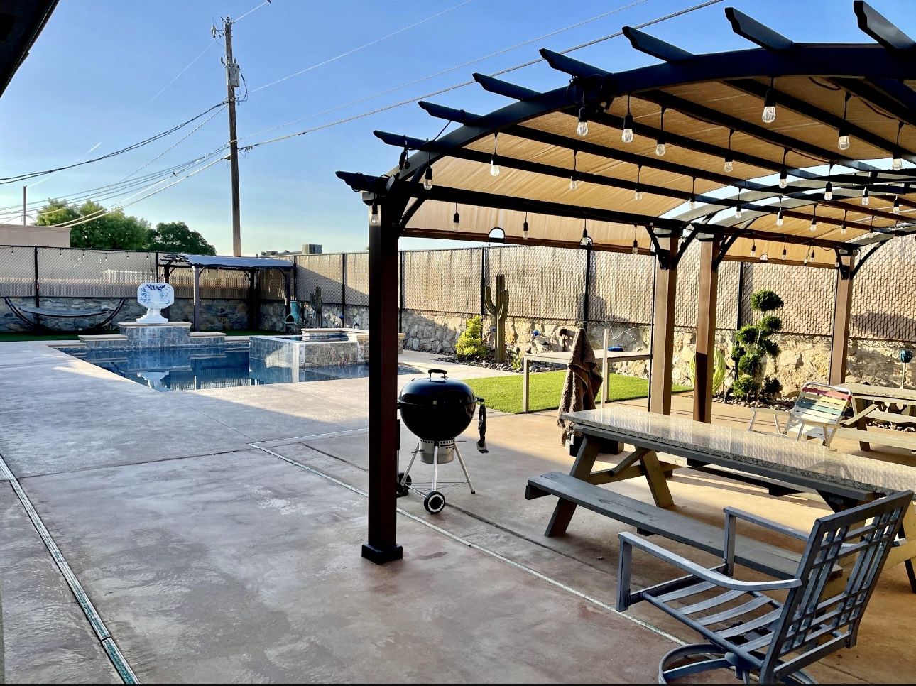 Poolmaster Splash Back Basketball Hoop Backyard