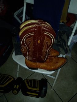 Botas