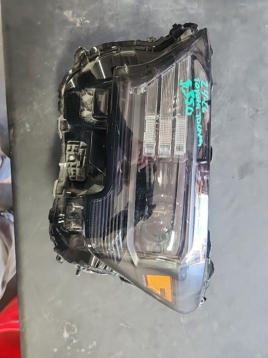 Toyota Tacoma Headlight Driver Left Side 2024 2025 2026 Part $350