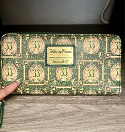 Disneyland Club 33 Emerald 55th Anniversary Loungefly Wallet
