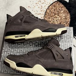 Jordan 4 Retro x A Ma Maniere Mid Violet Ore