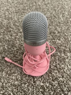 Pink razer microphone