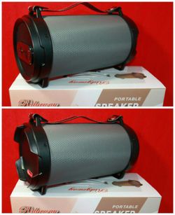 bazooka Bluetooth speaker SD card,slot USB port,FM radio(bosina)