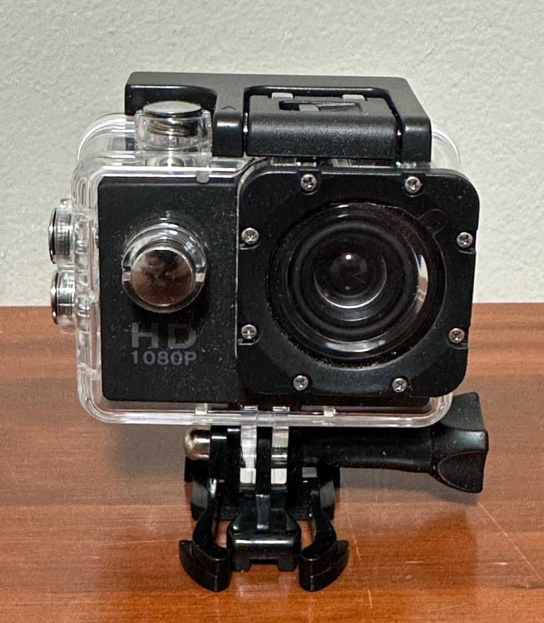 In Box Waterproof Action Camera 20 MP Sport Recorder Ultra HD 1080P / 30FPS With Accessories Kit For Helmet Bicycles Etc