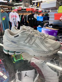 New Balance 1906R Gore-Tex Shipyard Oregano