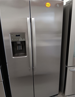 GE Side‑by‑Side Fridge – Stainless, Ice/Water Dispenser