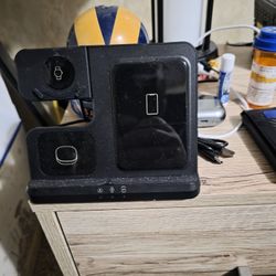 3 In 1 Wireless Charging Station 