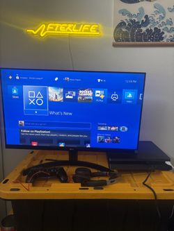PS4 and Monitor