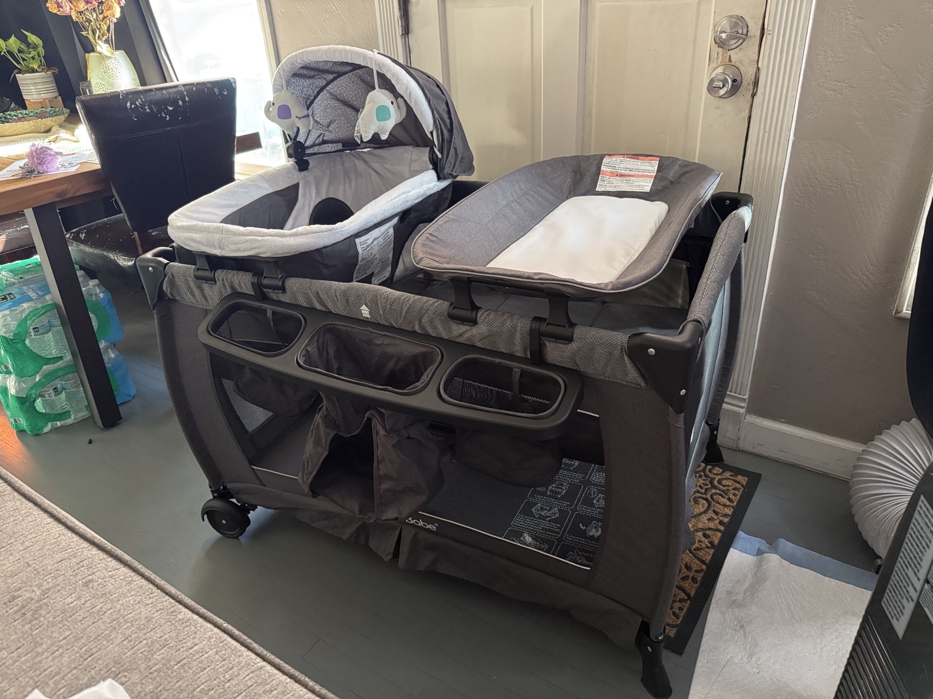 Pack N Play Day Sleeper/changing Table/ Play Pen