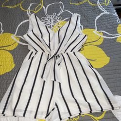 Lili Rose Romper Size Medium , Perfect Conditions Used Once 