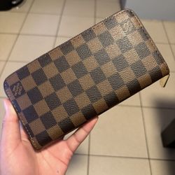 LV wallet For Women Brand New 