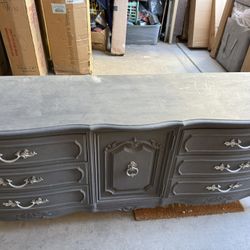 4 Piece Bedroom Set Long 78” Long Dresser, Chest + 2 Nightstands